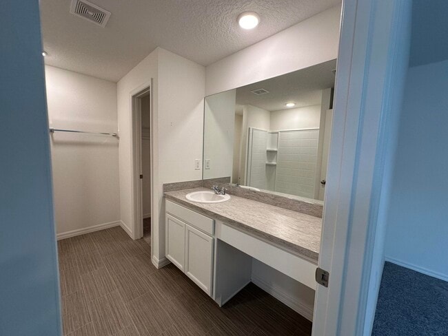 Building Photo - 550 Osmosis Dr