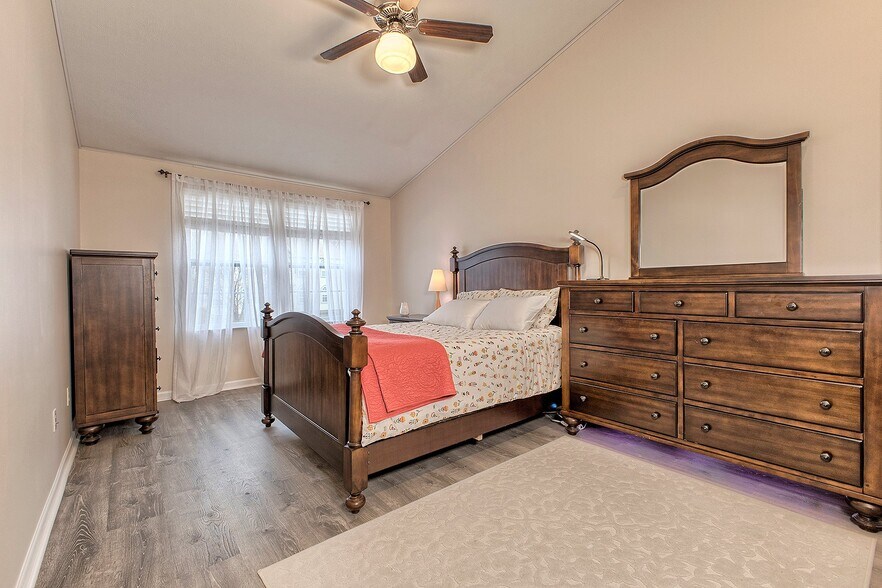 Building Photo - 304 Chanticleer Cir