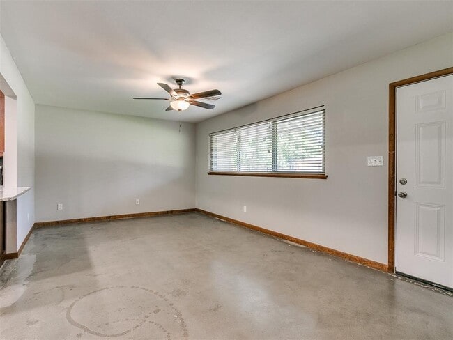 Building Photo - 1514 Melrose Dr