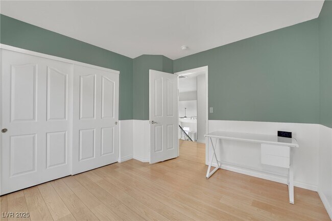 Building Photo - 1572 Bozeman Dr