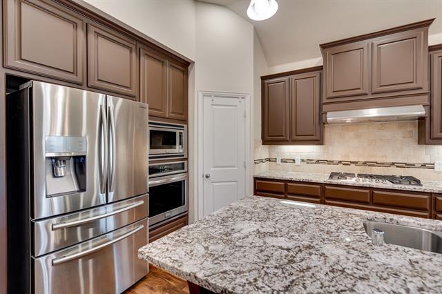 Building Photo - 9916 Echo Summit Dr