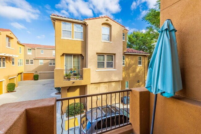 Building Photo - 1824 Peach Ct