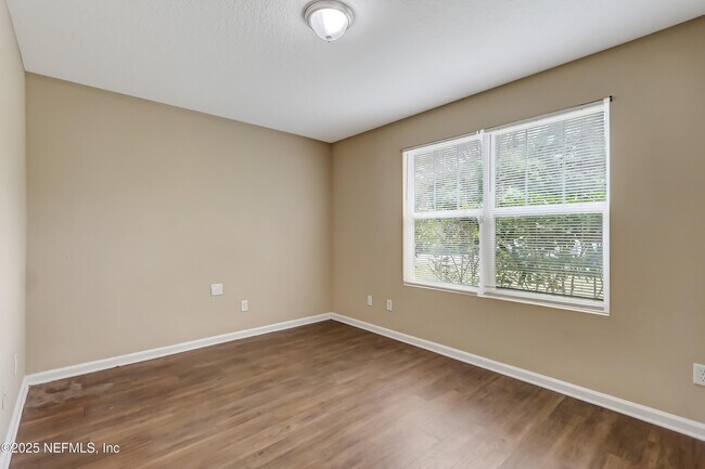 Building Photo - 8151 Lanette St