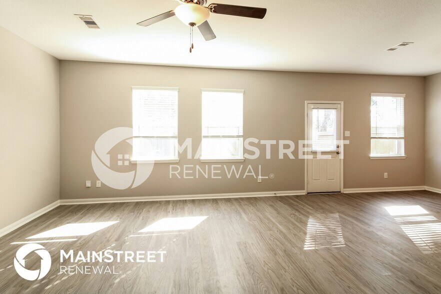 Building Photo - 23019 Bellini Dr