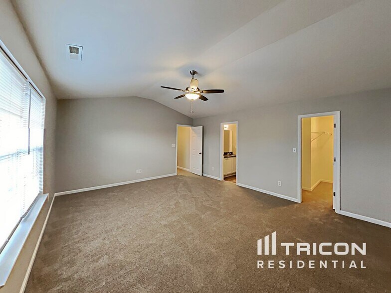 Building Photo - 3673 Watkins Ridge Ct