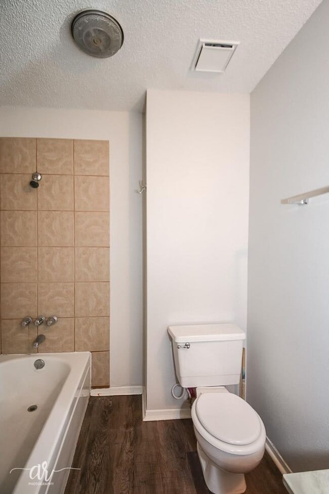 Building Photo - 1725 Partridge Pl