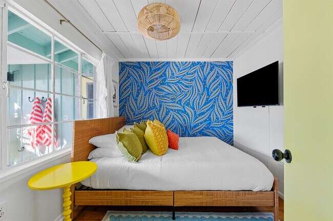 Building Photo - 8709 9th Ave NW