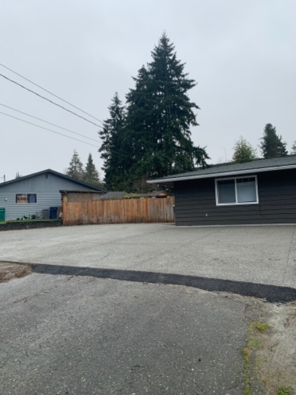 Building Photo - 8632 Gothic Way