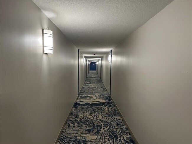 Building Photo - 1 Key Capri