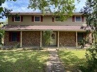 Building Photo - 112 County Rd 921