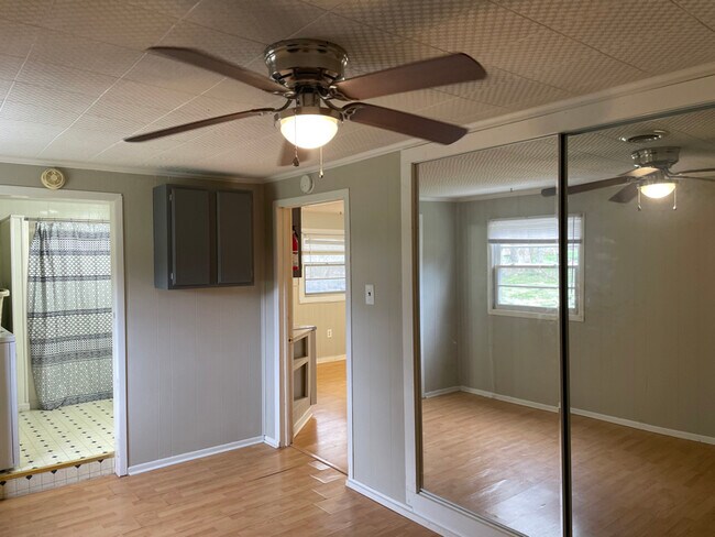Building Photo - 799 Haynes Rd
