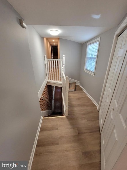 Building Photo - 1929 Gough St