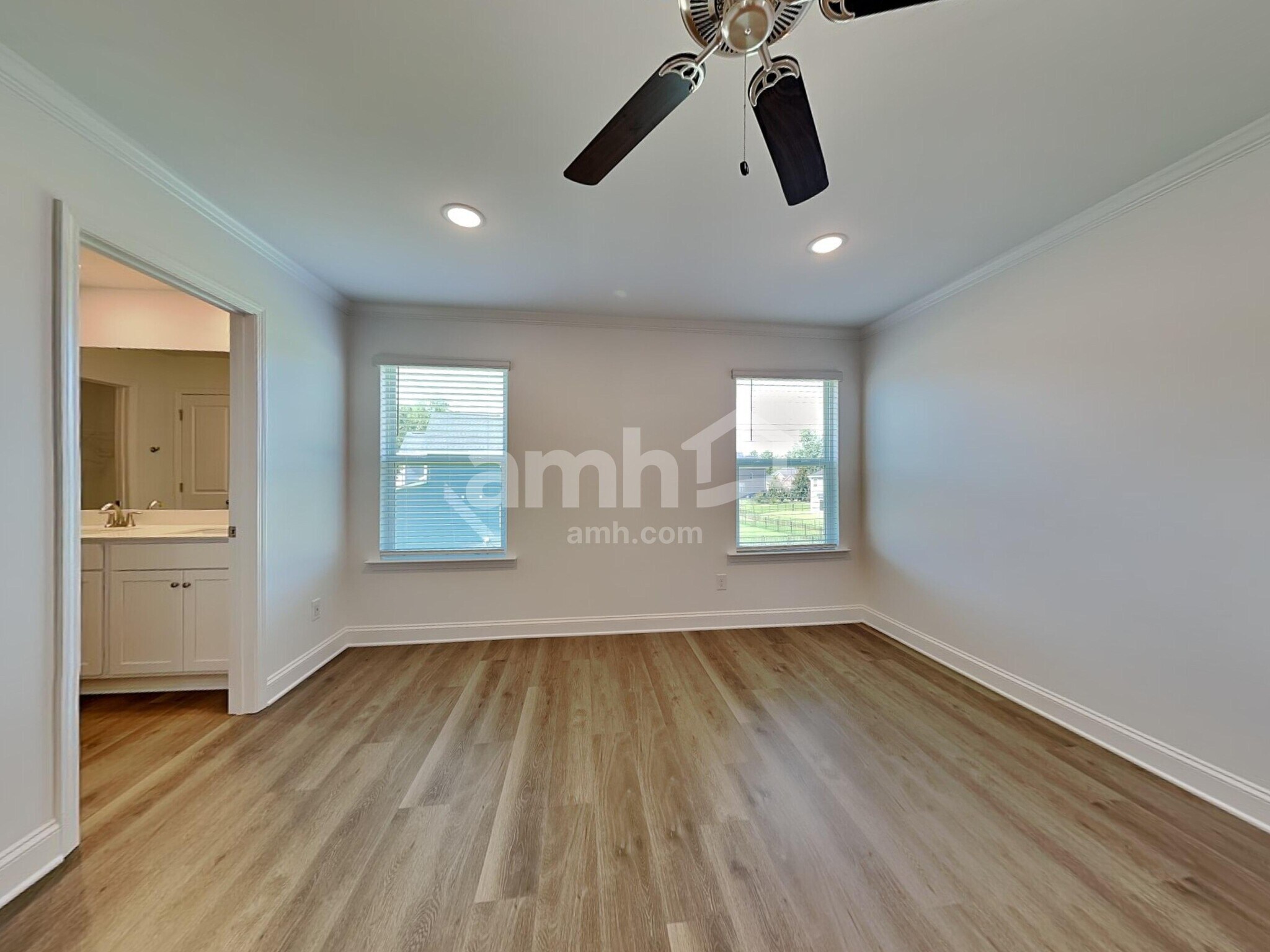 Building Photo - 6050 Rosemore Ln