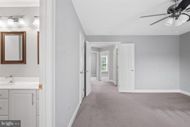 Building Photo - 7439 Heatherfield Ln