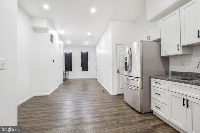 Building Photo - 1339 W Lafayette Ave