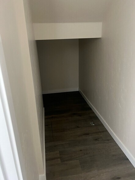 Building Photo - 10114 Longtail Dr