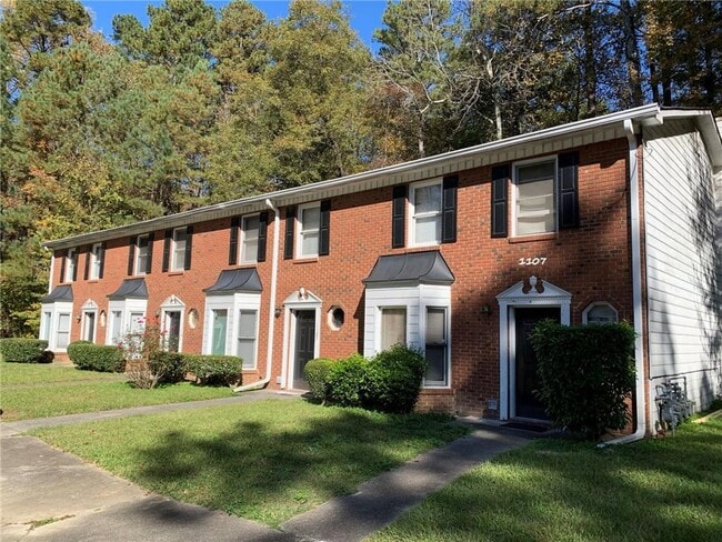 Building Photo - 1107 Booth Ct SW
