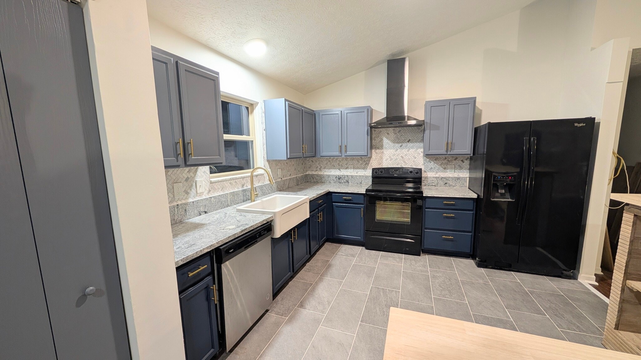 Building Photo - 4381 Alderson Ct