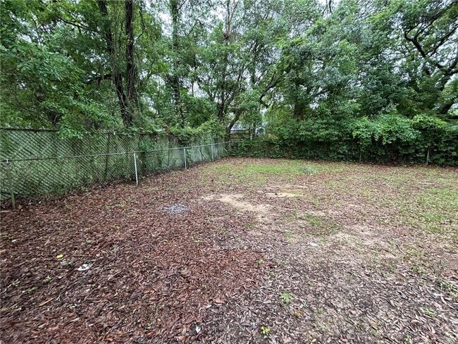 Building Photo - 460 Seabreeze Rd E