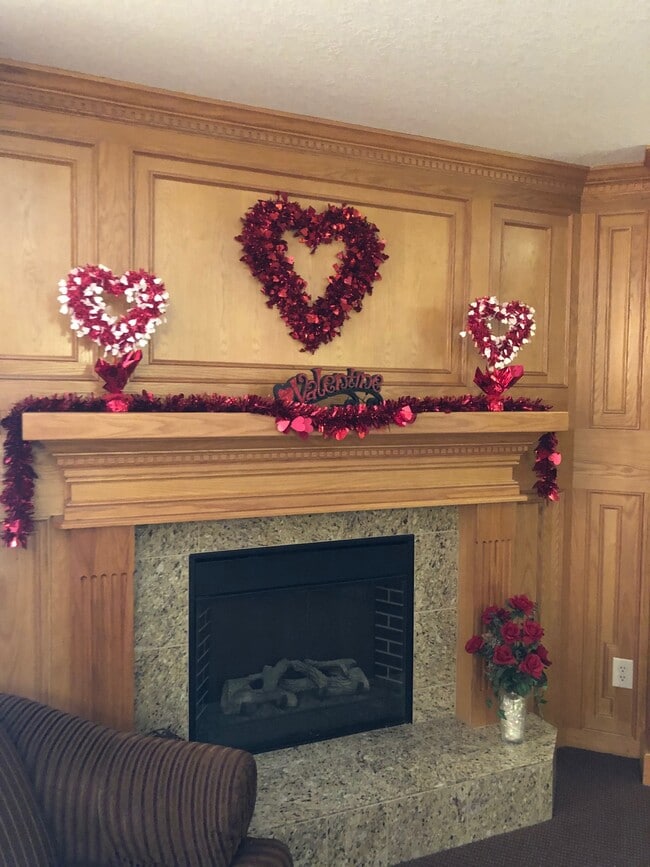 Building Photo - Shelly Rose Estates