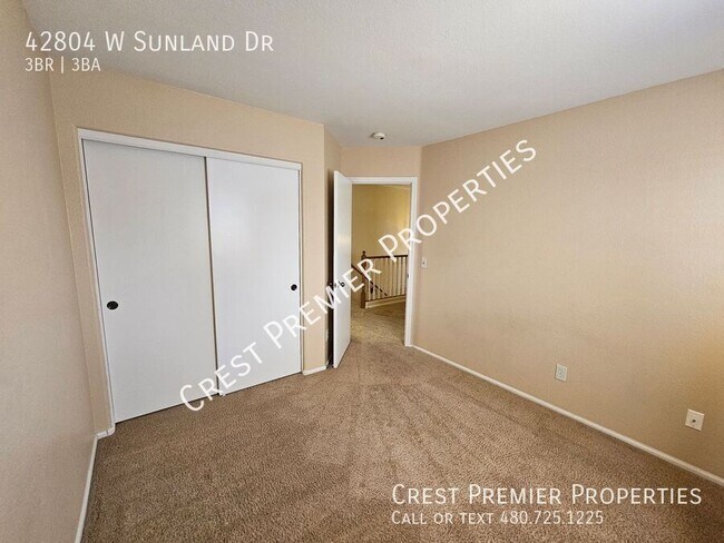 Building Photo - 42804 W Sunland Dr