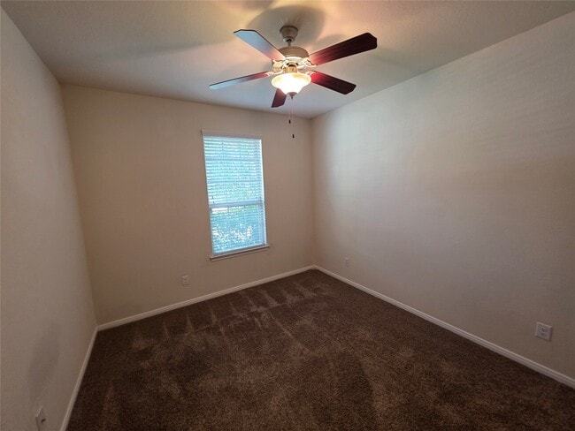 Building Photo - 14046 Sand Ridge Crossing
