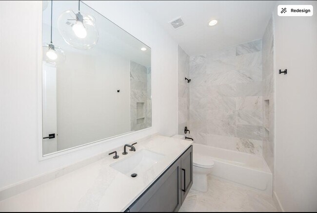 Building Photo - 1312 Heslep St