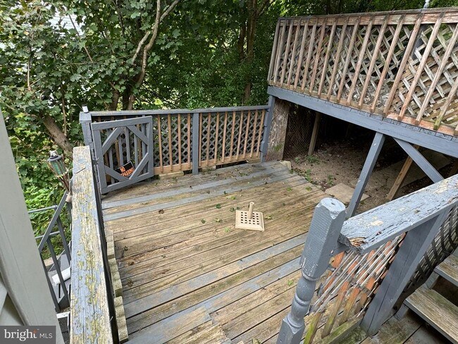 Building Photo - 237 Pierce St