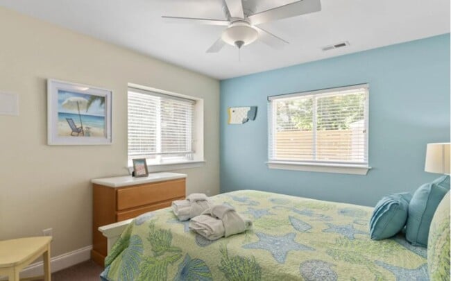 Building Photo - OFF-SEASON LOWER SUITE 2 BED/1BATH/LIVING ROOM