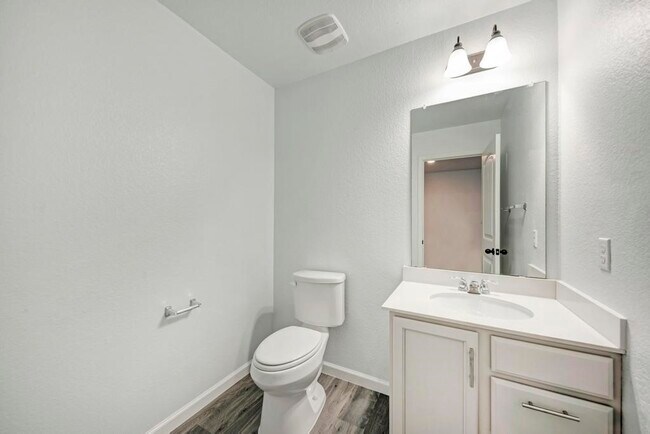 Building Photo - 801 Estes Park