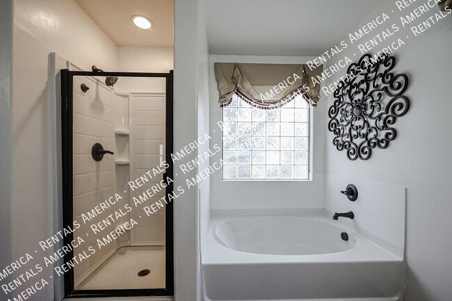 Building Photo - 1074 S Hawk Ln