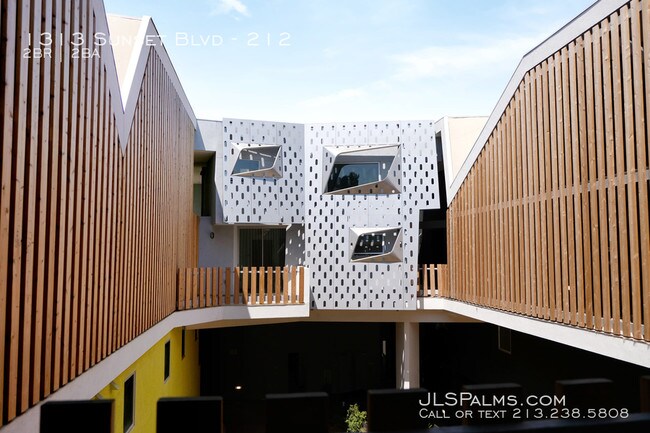 Building Photo - 1313 Sunset Blvd