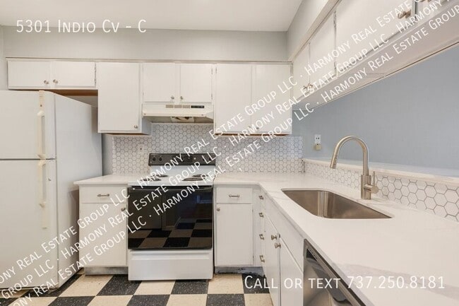 Building Photo - 5301 Indio Cove