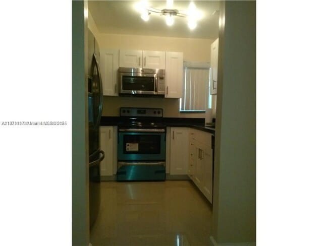 Primary Photo - 2 bedroom in Hollywood FL 33021