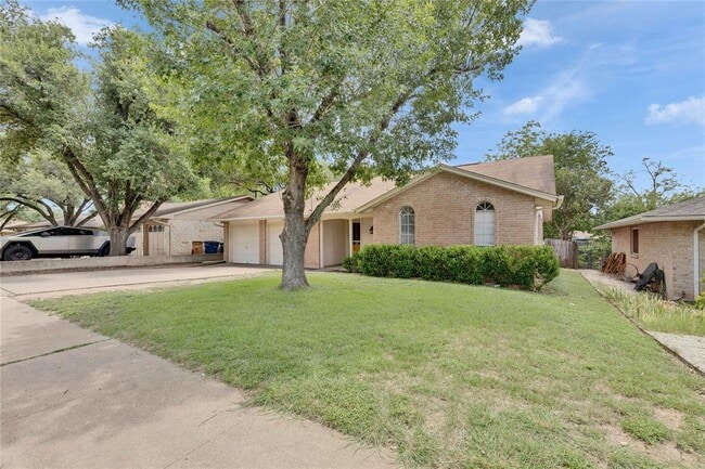 Building Photo - 10407 Button Quail Dr