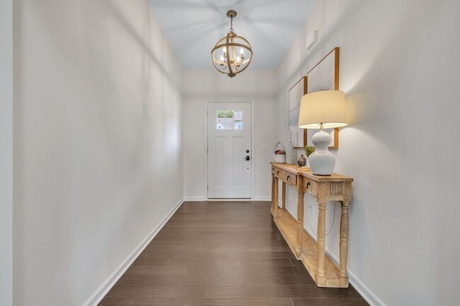 Building Photo - Rental Home available in the Falls Grove Community!