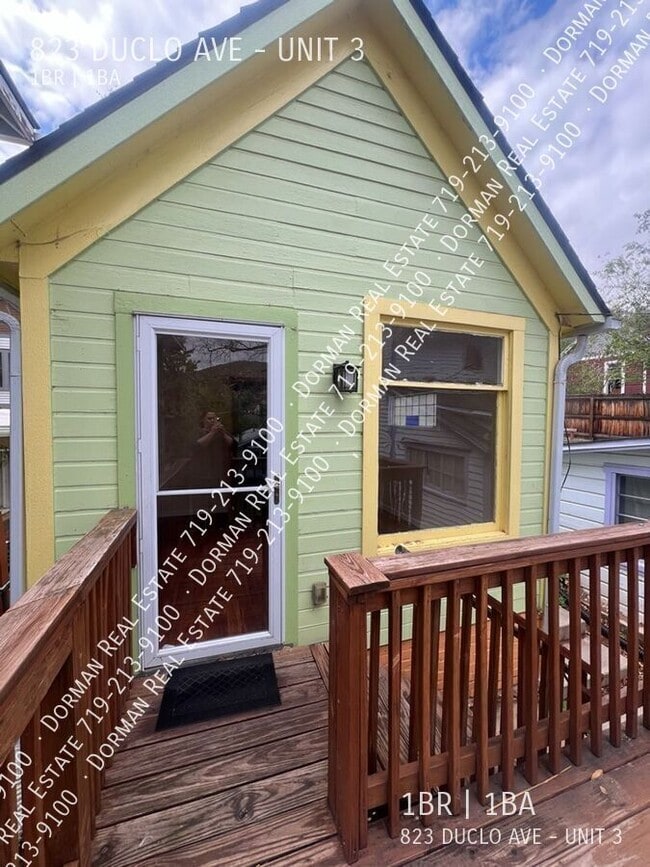 Building Photo - 823 Duclo Ave