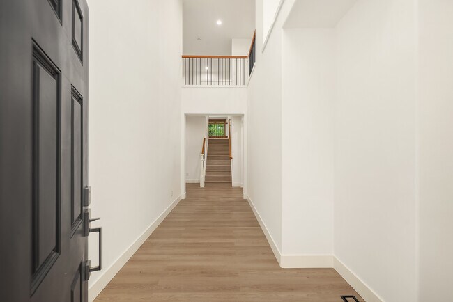 Building Photo - 2416 35th Ave NE