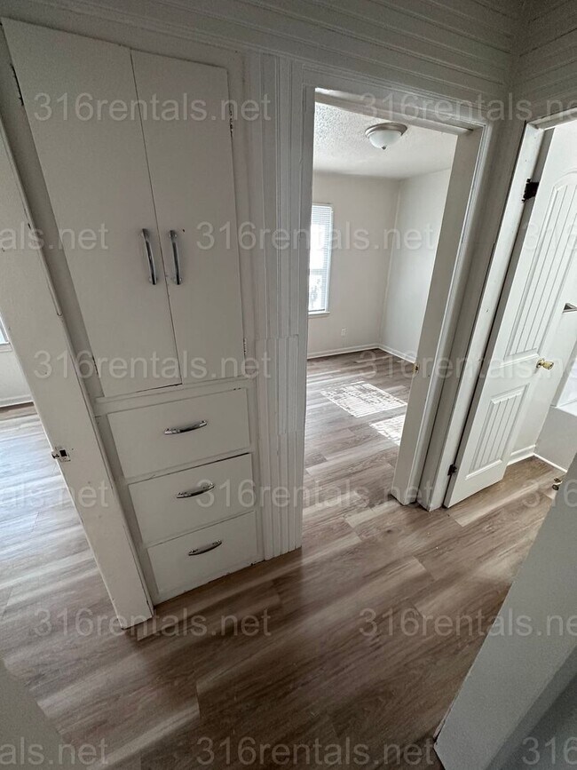 Building Photo - COMING SOON, PLEASE CHECK BACK.