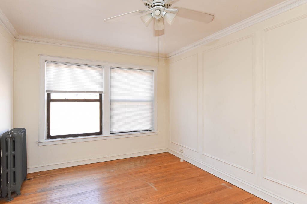 Building Photo - 1211 W Elmdale Ave