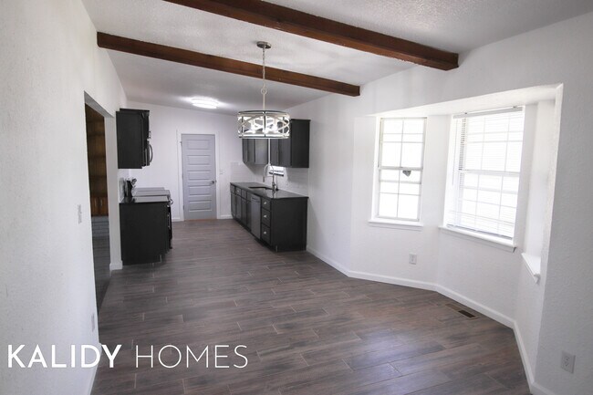 Building Photo - 1891 Lytal Ln