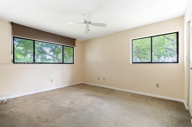 Building Photo - 10869 W Clairmont Cir