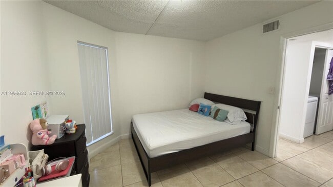 Building Photo - 7610 Westwood Dr