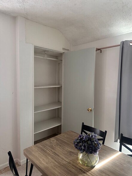 Building Photo - 92-01 220th St