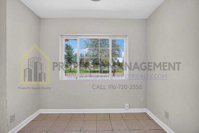 Building Photo - Spacious 3-Bed, 2-Bath Haven in Sacramento