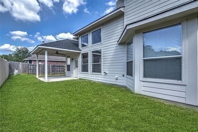 Building Photo - 24403 Redrock Falls