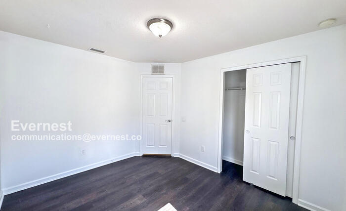 Building Photo - 692 Sea Holly Dr