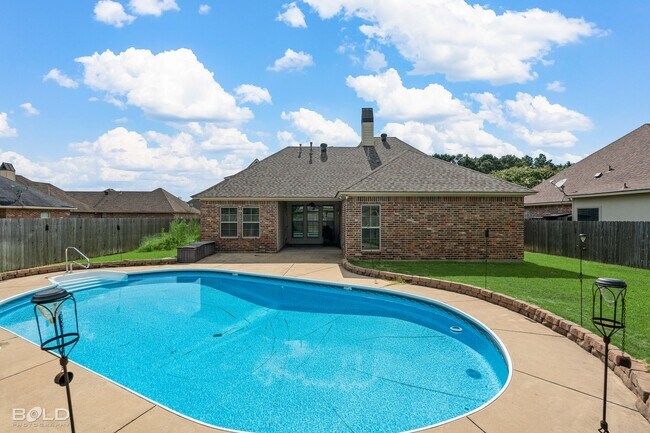 Building Photo - Norris Ferry Landing with Pool
