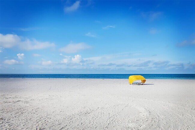 Building Photo - 9201 Captiva Cir