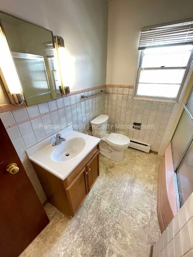 Building Photo - 2818 8th St N